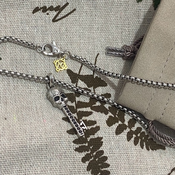 David Yurman Silver Skull Key Necklace - Picture 3 of 7